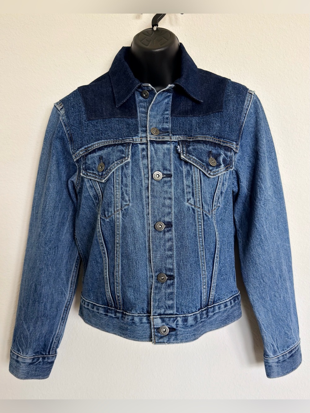 Levi's Made & Crafted Premium Japanese Denim Two Tone Blue Trucker Jacket XS NWT